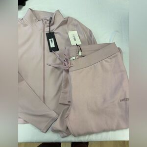 NWT aritzia set